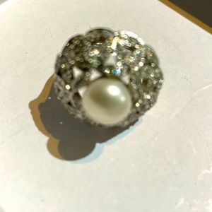 Vintage sterling silver pearl ring, size 7, excellent condition